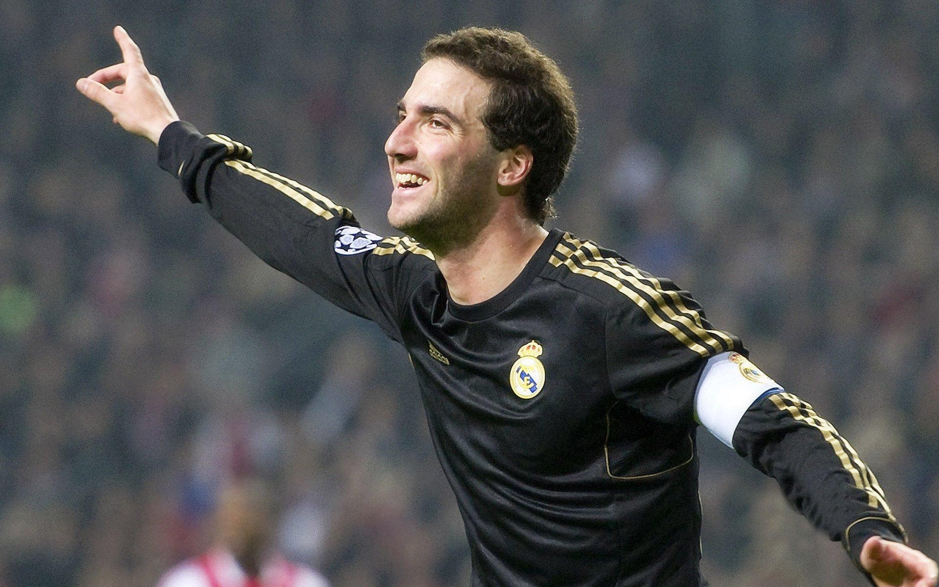 阿斯顿维拉主帅埃梅里，专注欧冠征程，无关复仇英超对手