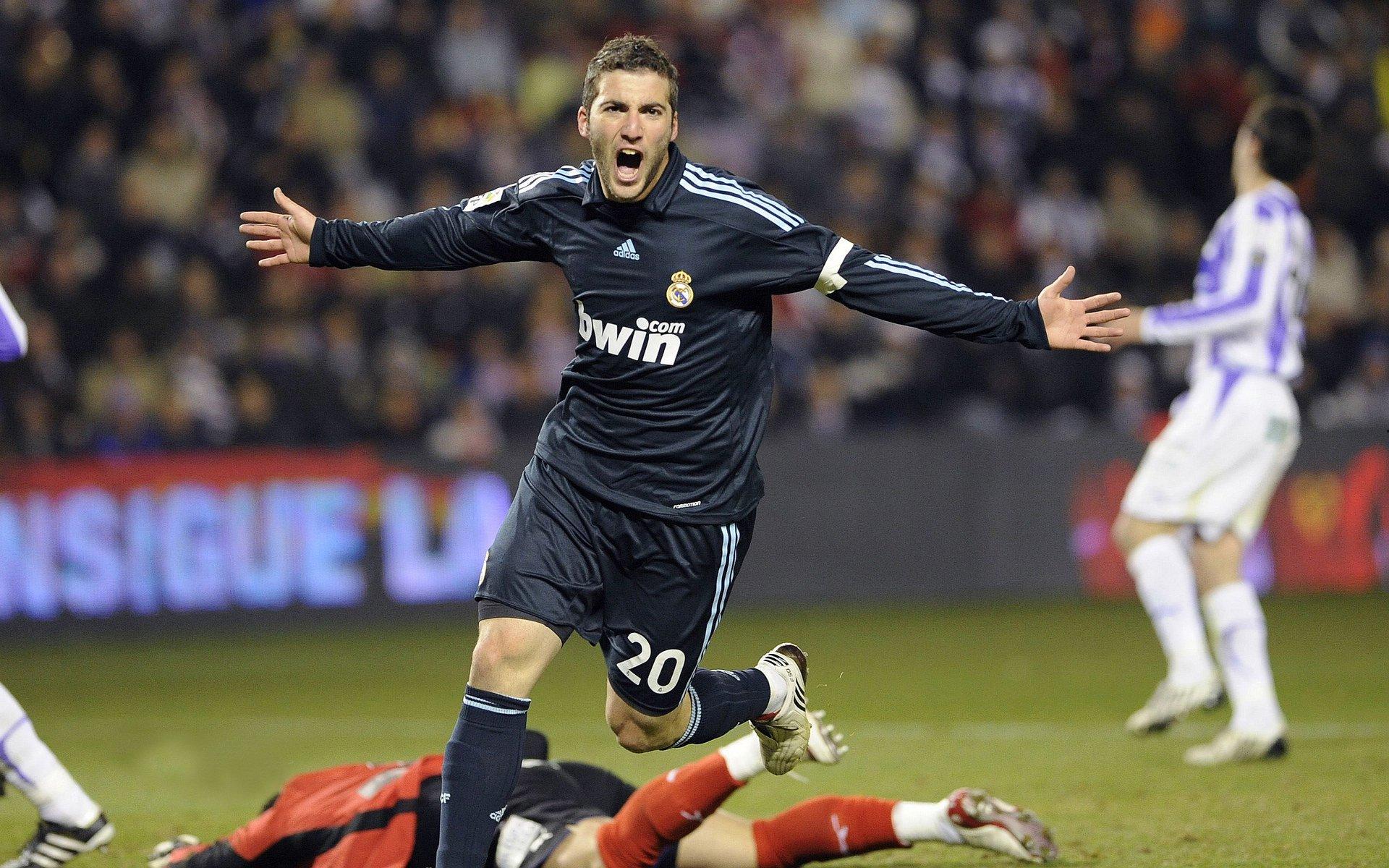 意式足球的十字路口，从梁氏视角剖析蓝衣军团的困局与曙光